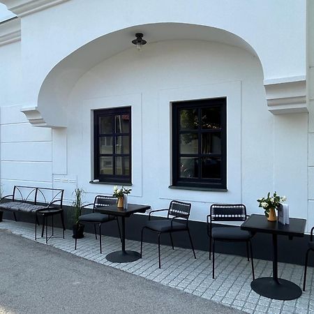 Отель Haus Karlich Trausdorf an der Wulka Экстерьер фото